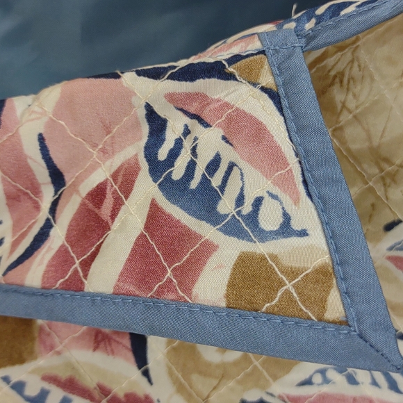 Alfred Dunner Petite Lightweight LS Quilted Silk Pink/Blue/Tan Floral BU Jacket - Picture 5 of 11